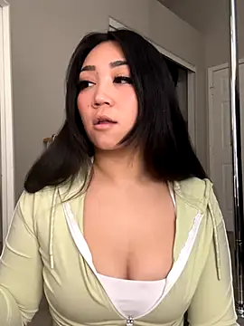 babygirlesme online show from December 18, 2025, 7:31 pm