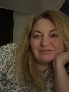 Amelia-Diamond online show from December 2, 2025, 11:34 pm