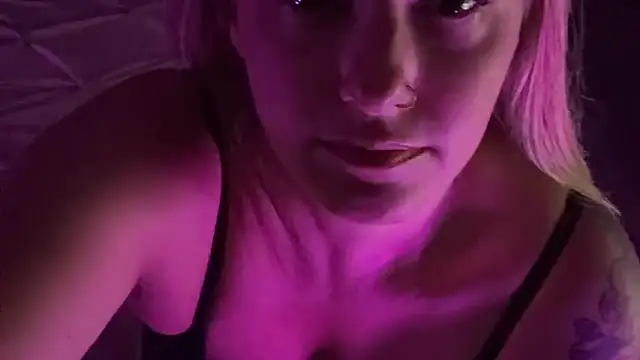 Snapshot of jvixen92 chatting on October 20, 2025, 5:08 am jvixen92 online show from October 20, 2025, 5:08 am