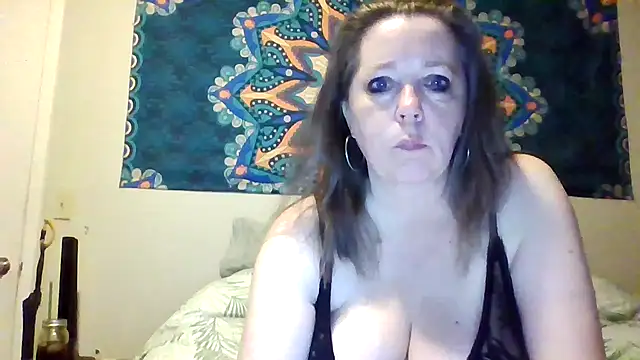 curvymaturemaryjane online show from June 22, 2026, 3:08 am