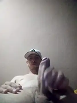 villamarinalvarez25 online show from November 2, 2025, 5:32 am