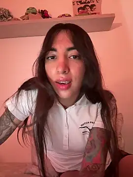 valeriahornier online show from March 10, 2026, 12:37 am