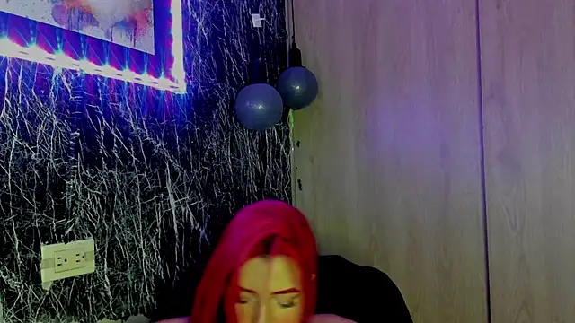 sweetcherryyy  online show from November 5, 2025, 3:50 am