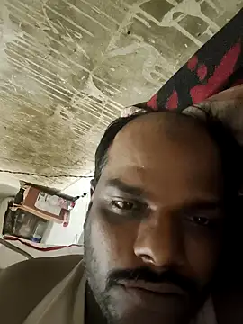 Snapshot of RNlov chatting on February 10, 2026, 11:31 pm RNlov online show from February 10, 2026, 11:31 pm