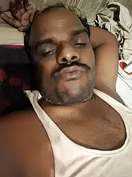 Snapshot of RNlov chatting on February 20, 2026, 5:24 pm RNlov online show from February 20, 2026, 5:24 pm