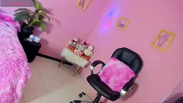 the fenix boy online show from December 5, 2025, 4:21 am