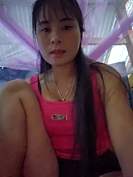 Squirrel-Pear online show from November 15, 2025, 10:23 am