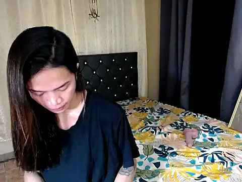 SeductiveAki69xxx online show from November 21, 2025, 9:35 pm