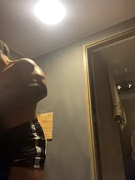 FreszX online show from April 21, 2026, 5:06 pm