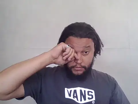 LoboCachorro online show from October 29, 2025, 1:57 pm