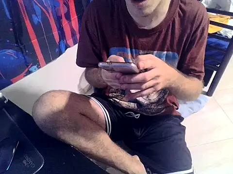 Snapshot of oraharoncohen chatting on November 19, 2025, 4:51 pm oraharoncohen online show from November 19, 2025, 4:51 pm