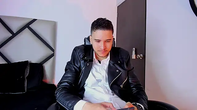 mike 257 online show from October 27, 2025, 11:47 am