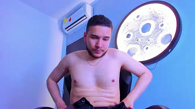 mike 257 online show from April 21, 2026, 11:49 am