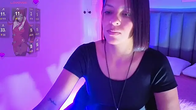 Aria Russo online show from April 21, 2026, 2:23 pm