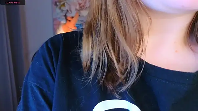 fairy tara online show from December 3, 2025, 9:02 pm