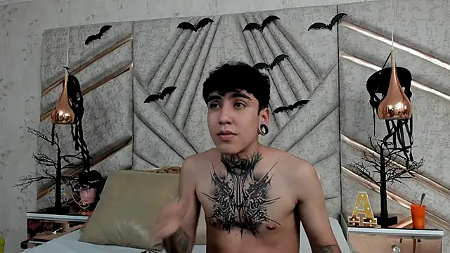 SantiOlsen online show from November 5, 2025, 3:17 am