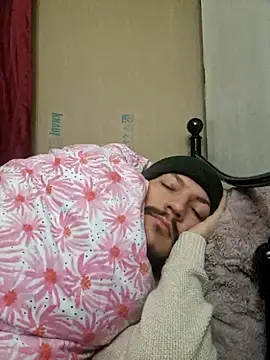 bbyxklaus online show from October 25, 2025, 9:20 pm