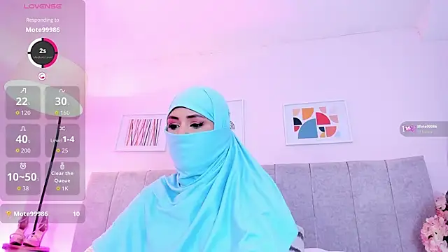 fatiima  online show from November 4, 2025, 7:13 pm