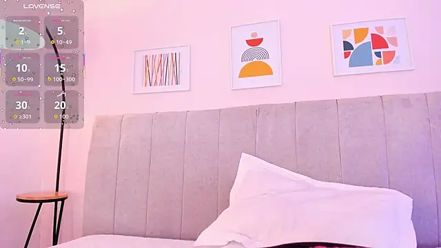 fatiima  online show from April 21, 2026, 7:06 pm