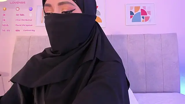 fatiima  online show from June 4, 2026, 7:09 pm