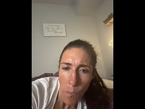 PetitemarieeThaReal online show from November 29, 2025, 12:52 pm