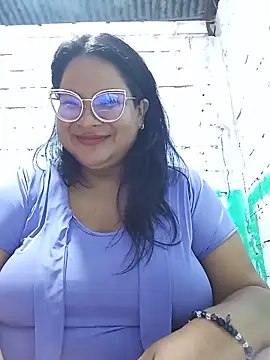 celeste122595 online show from May 27, 2026, 3:20 pm