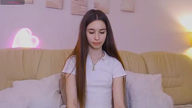 Bella Rosee4u online show from April 21, 2026, 12:44 pm