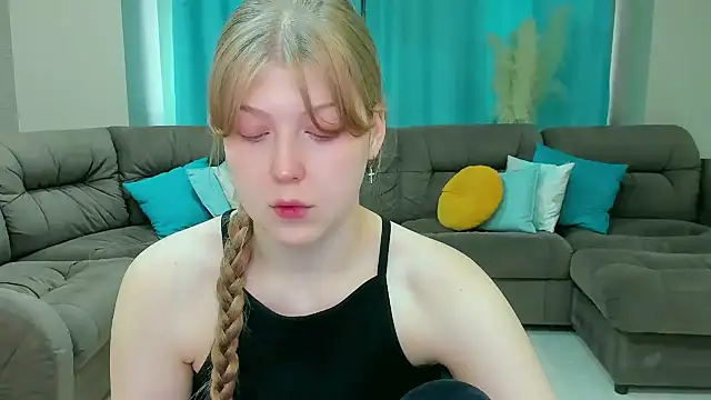 Stella Light online show from November 6, 2025, 11:22 am