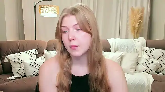 Stella Light online show from December 19, 2025, 4:41 am