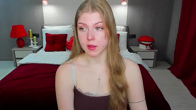 Stella Light online show from February 2, 2026, 4:22 am