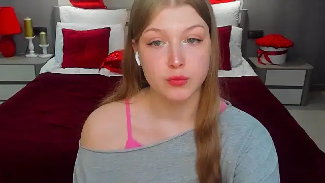 Stella Light online show from March 12, 2026, 7:42 pm