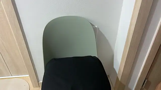 Snapshot of jihoooon_00 chatting on November 28, 2025, 2:31 pm jihoooon 00 online show from November 28, 2025, 2:31 pm