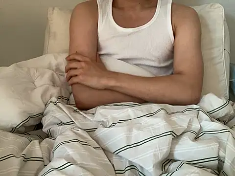 Snapshot of jihoooon_00 chatting on February 8, 2026, 5:44 am jihoooon 00 online show from February 8, 2026, 5:44 am