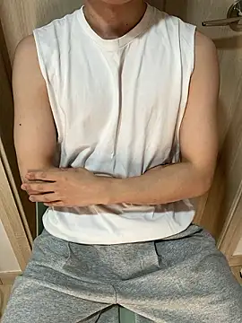 Snapshot of jihoooon_00 chatting on February 27, 2026, 1:11 pm jihoooon 00 online show from February 27, 2026, 1:11 pm