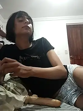 sophiasleepy1 online show from November 1, 2025, 4:25 am