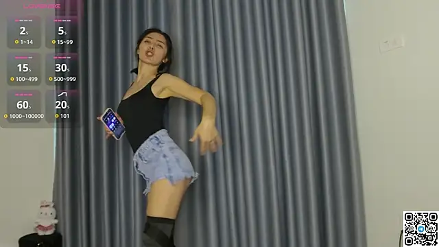 Snapshot of Sinoby_Osino chatting on October 24, 2025, 12:19 am Sinoby Osino online show from October 24, 2025, 12:19 am