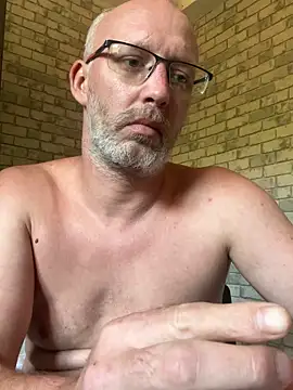 Snapshot of Cedric7653 chatting on June 18, 2026, 8:14 am Cedric7653 online show from June 18, 2026, 8:14 am