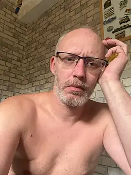 Snapshot of Cedric7653 chatting on July 5, 2026, 7:37 am Cedric7653 online show from July 5, 2026, 7:37 am