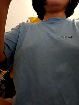 Mina-02 online show from October 27, 2025, 4:49 am