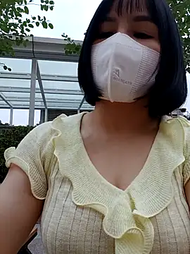 Mina-02 online show from October 28, 2025, 9:57 am