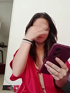 Nata Linares online show from December 3, 2025, 2:26 pm