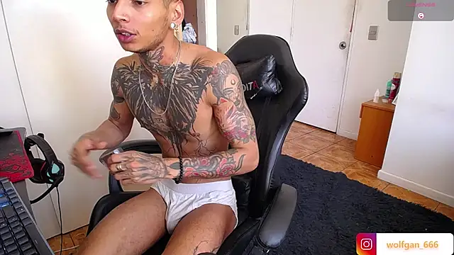 nathan aress6666 online show from February 24, 2026, 5:11 pm