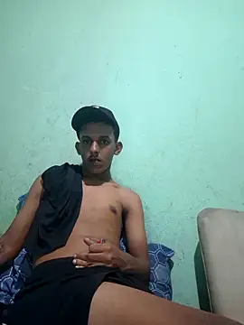 pretonovinho57 online show from November 14, 2025, 8:18 pm