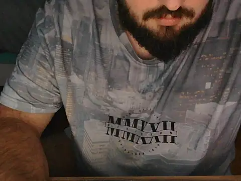 Snapshot of moneyman_11 chatting on November 28, 2025, 10:56 pm moneyman 11 online show from November 28, 2025, 10:56 pm