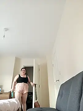 Maya 29x online show from October 26, 2025, 3:51 pm