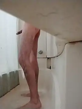 4idin0000 online show from November 11, 2025, 2:44 am