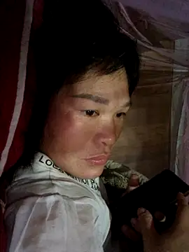 chipu06 online show from November 5, 2025, 3:01 pm