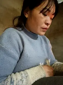 chipu06 online show from November 28, 2025, 1:30 am