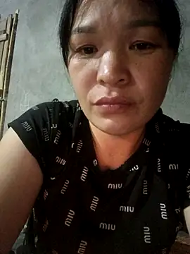 chipu06 online show from December 3, 2025, 11:08 am