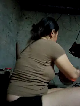 chipu06 online show from February 24, 2026, 11:41 am